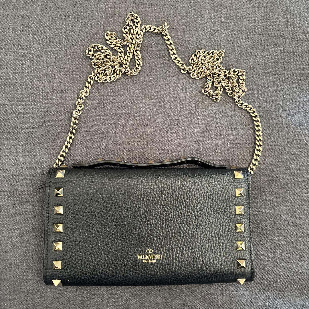 VALENTINO ブラックレザーショルダーバッグ