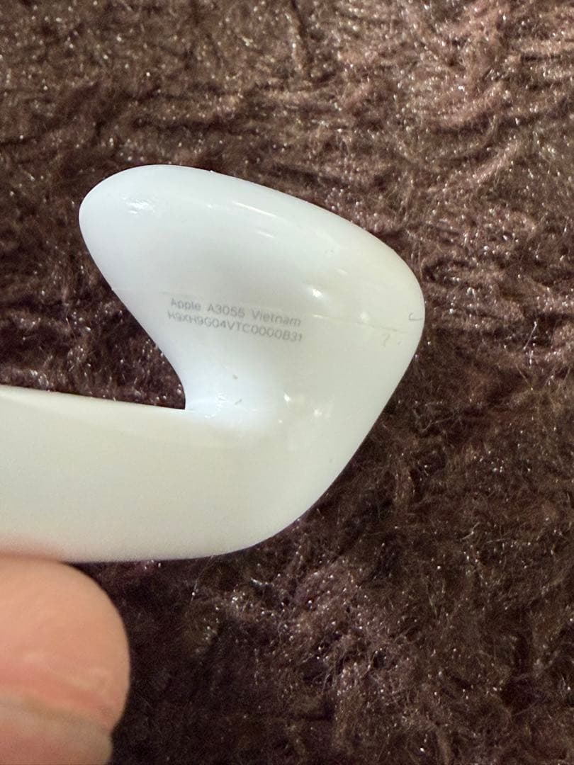 AirPods4本体 ホワイト 充電ケース付き