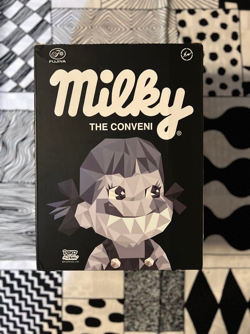 fragment design コンビニ　ソフビペコちゃんセット