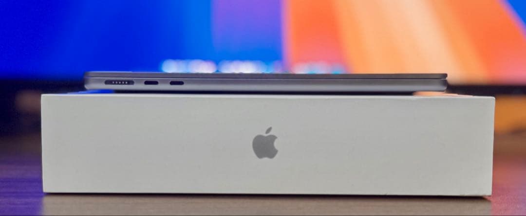 【美品】Apple MacBook Air M2 13.6インチ 2022