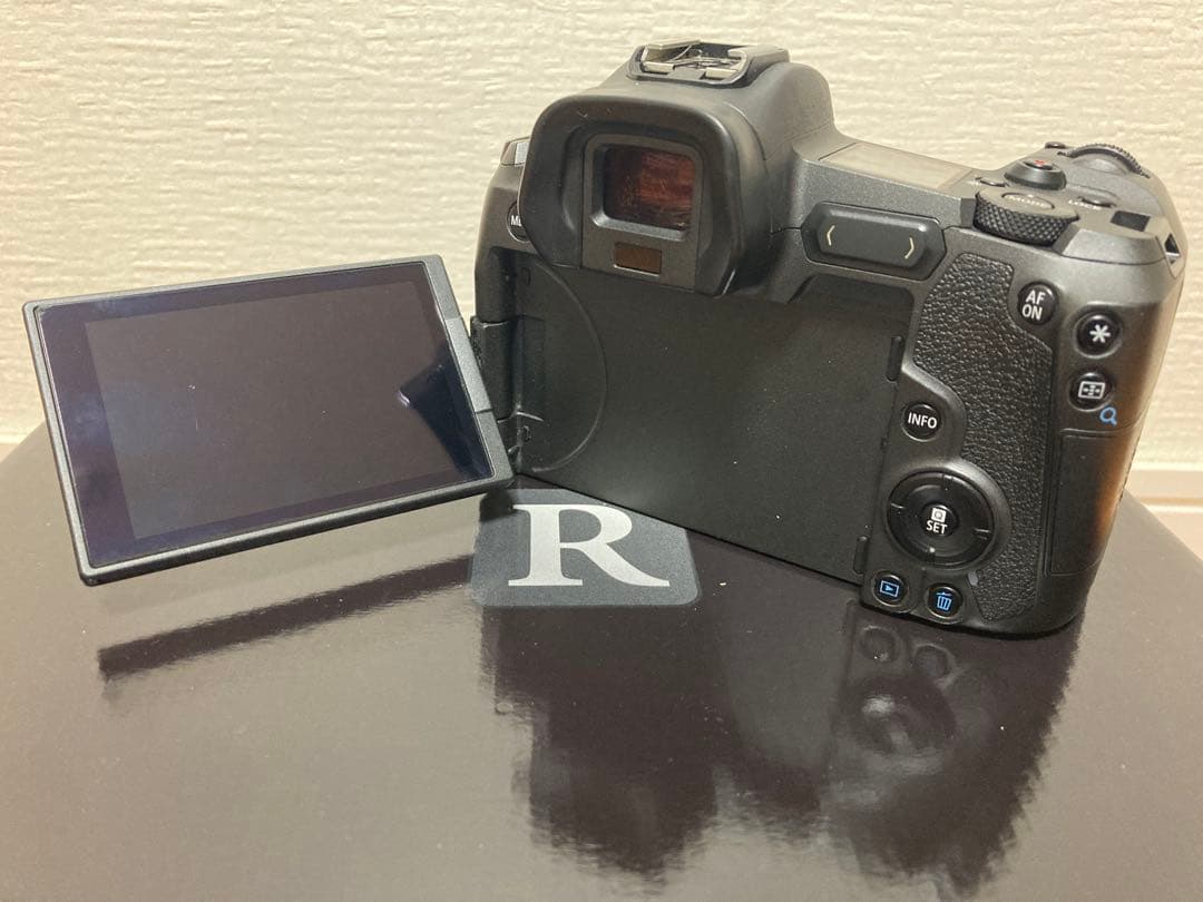 【即売希望特価】Canon EOS R+Canon BG-E22 (付属品付)