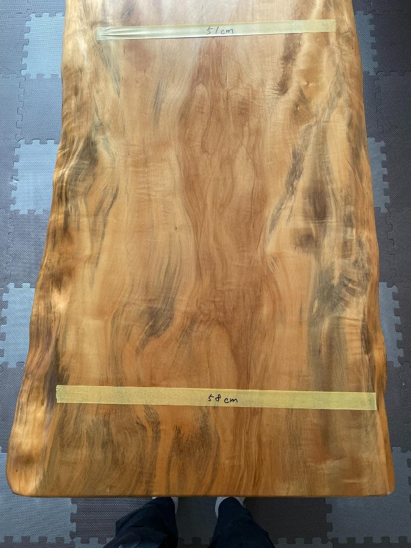 M*g様 【人気】一枚板テーブル 栃 橡 トチ 脚付き ダイニングテーブル