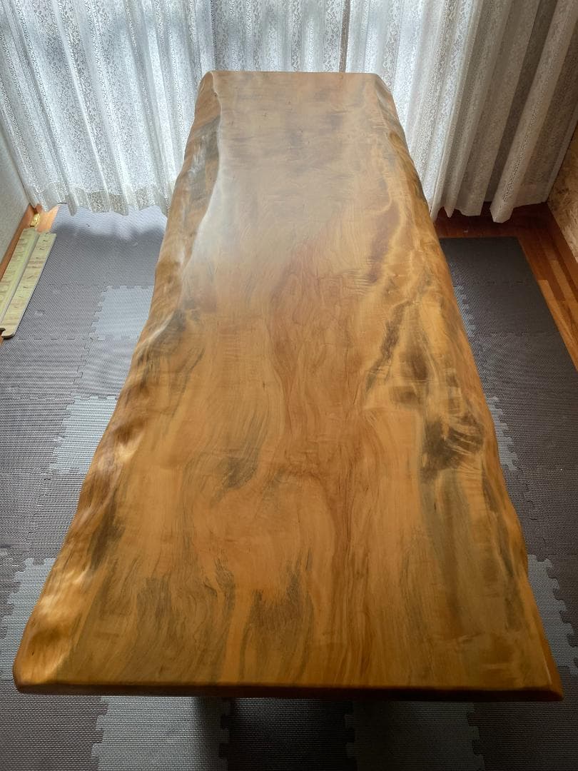 M*g様 【人気】一枚板テーブル 栃 橡 トチ 脚付き ダイニングテーブル