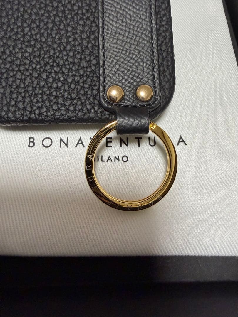 超美品✳︎ボナベンチュラ　iPhone17proケース　ブラック