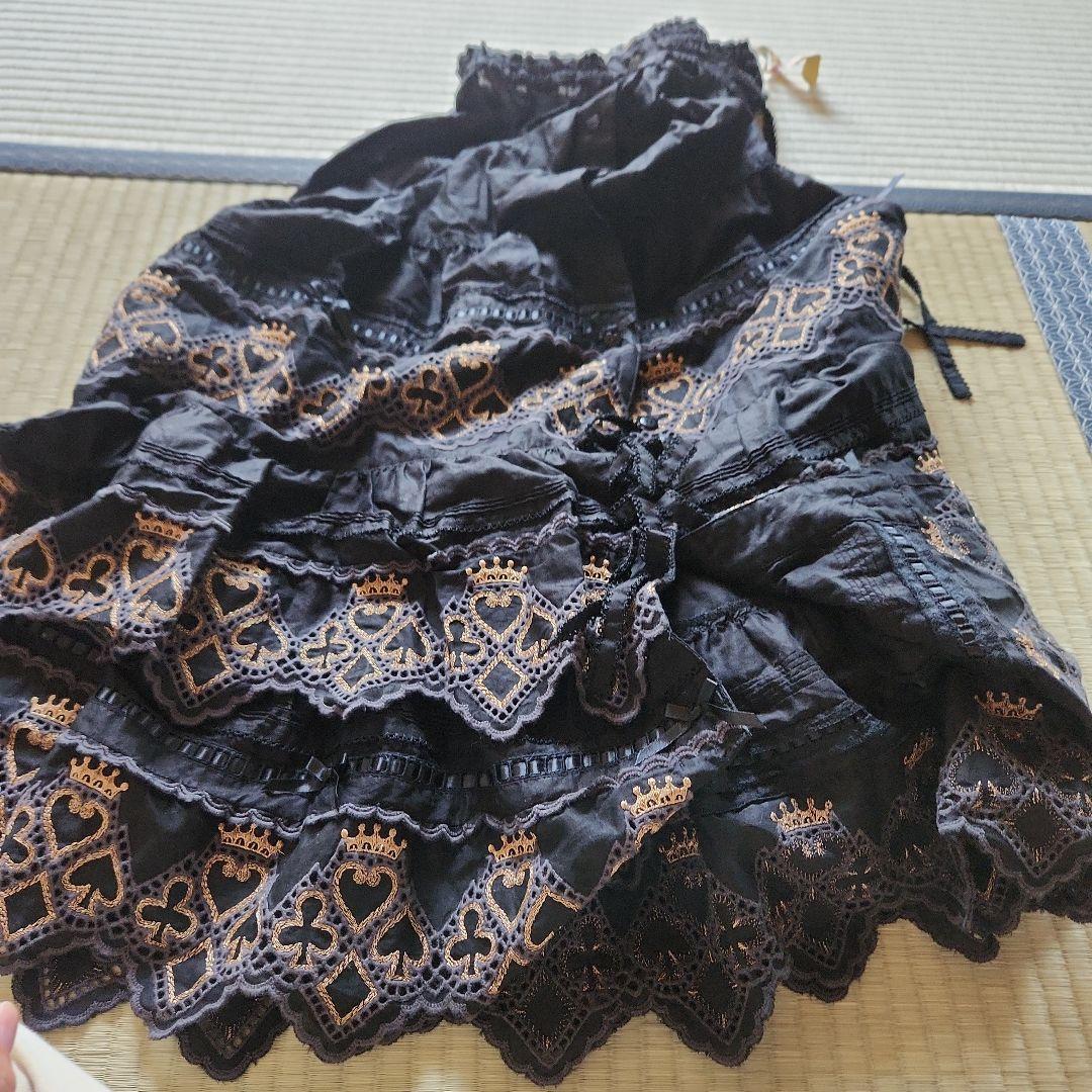 ガウチョパンツとスカート2点ものピンクハウスです。まとめて購入お願いします。