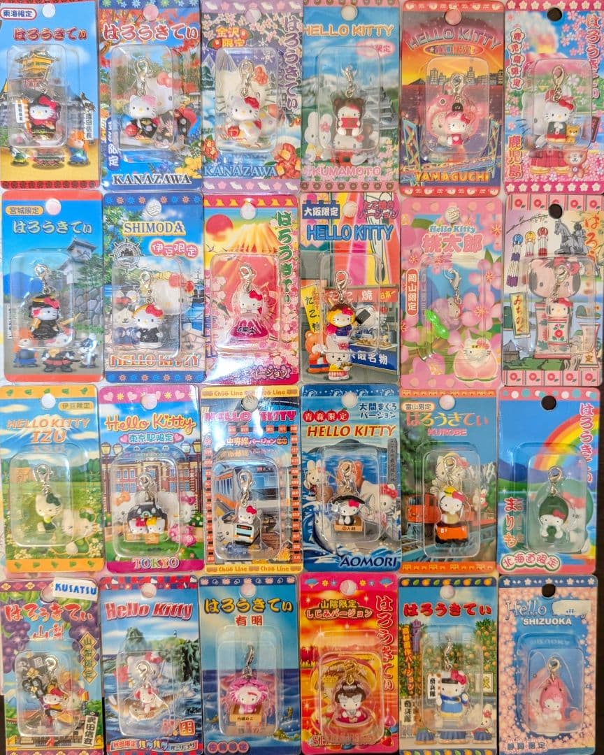 ハローキティ　ご当地キティ　ストラップ　201個おまとめ（ロリータ他）
