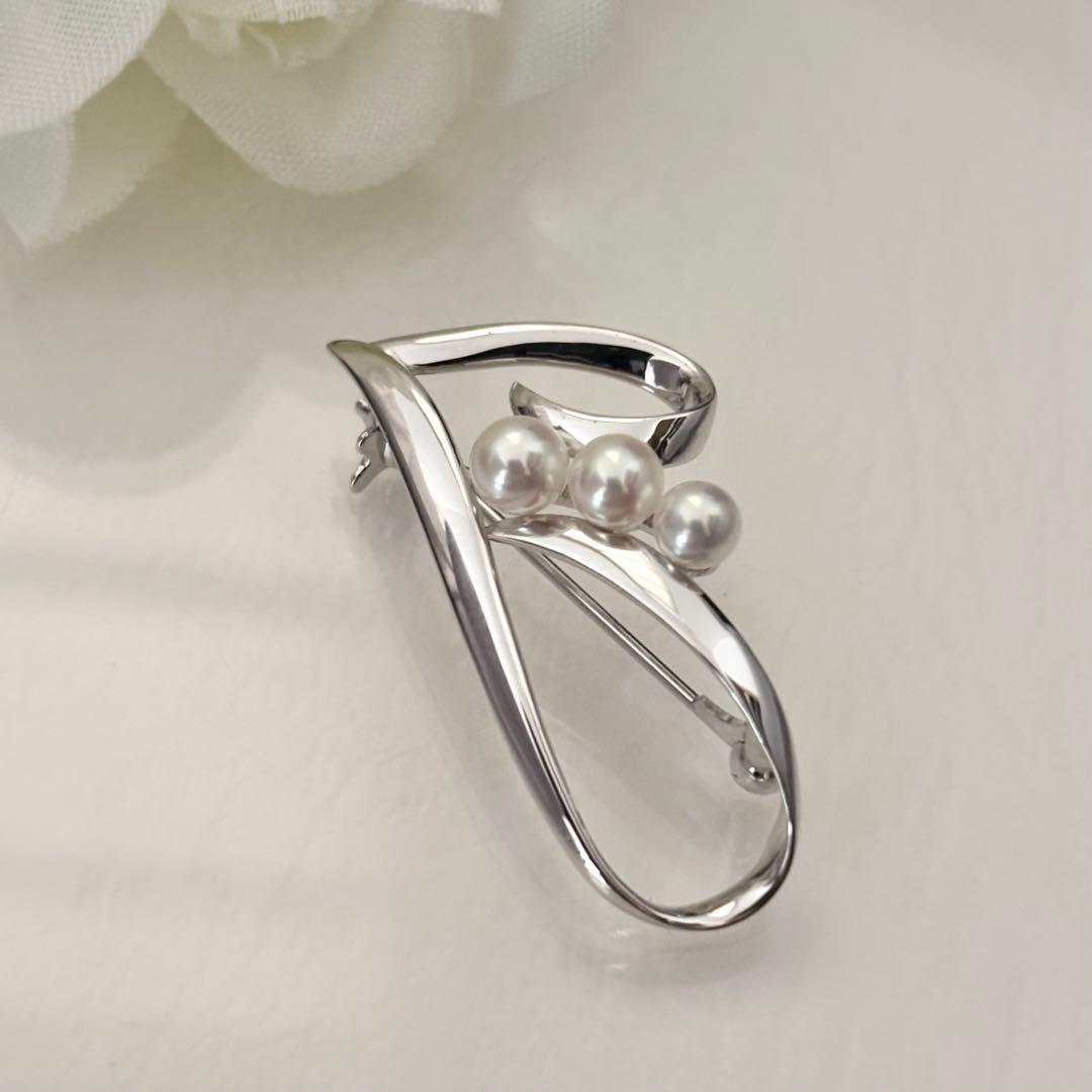 395【ミキモト】シルバー　パール　ブローチ　ハート　箱付き