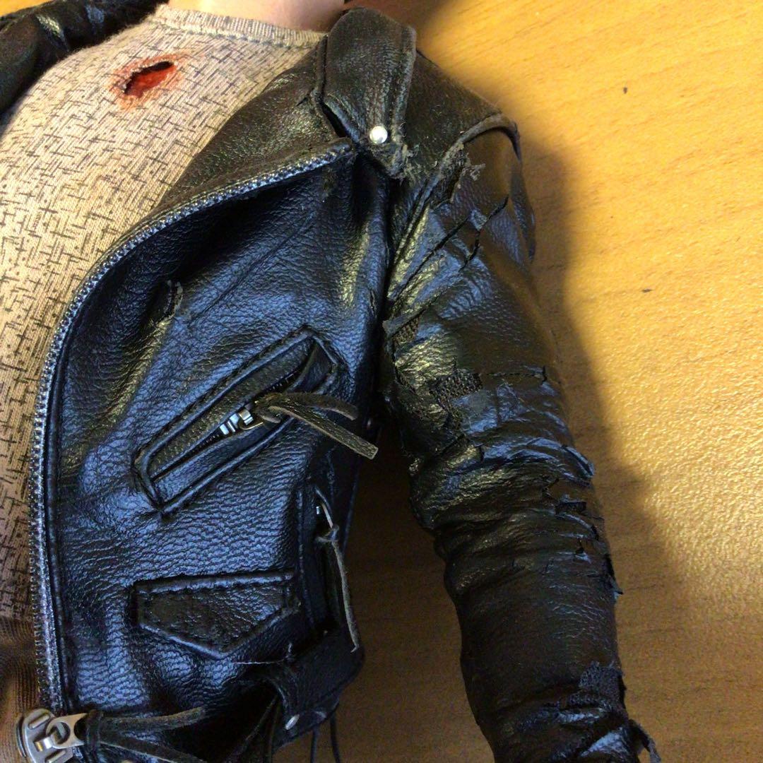 ホットトイズ　ターミネーター　T−800 バトルダメージバージョン