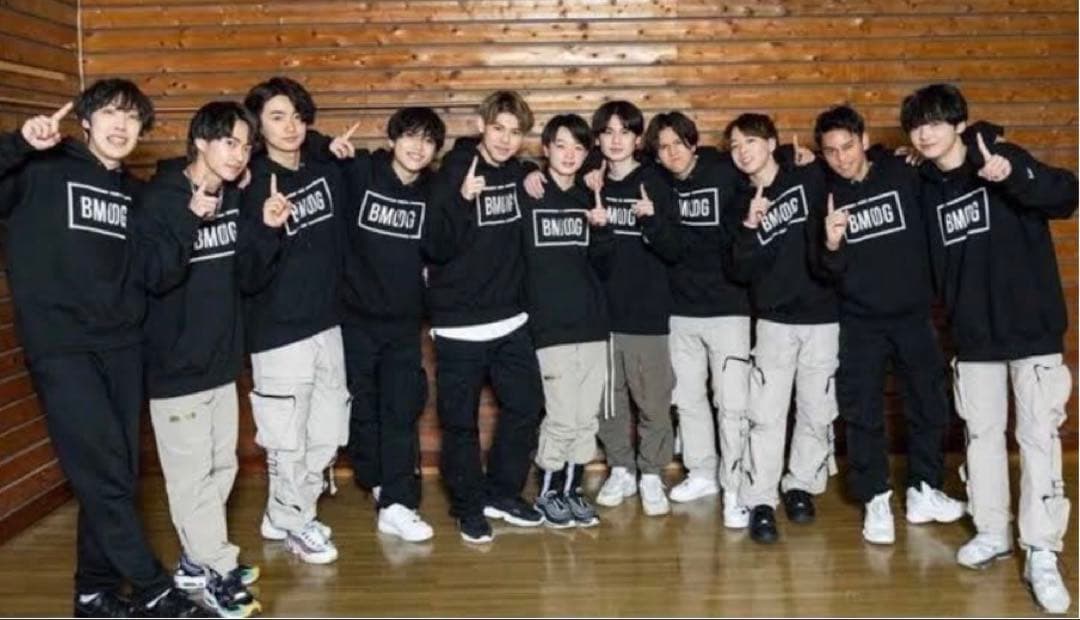 【希少品‪☆】BMSG ネックレス B-TOWN パーカーセット BEFIRST