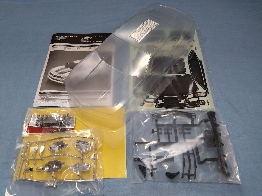 Killerbody 48023 カマロ ボディの2点セット