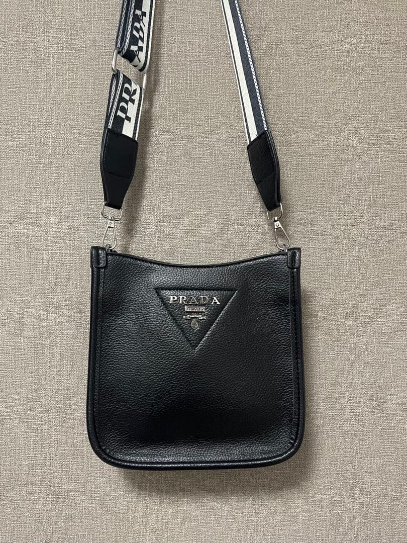 (美品)PRADA ノベルティショルダーバッグ