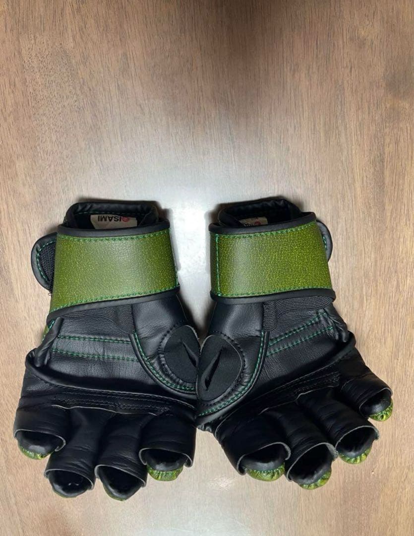 RIZIN ISAMI グリーン オープンフィンガーグローブ　Mサイズ