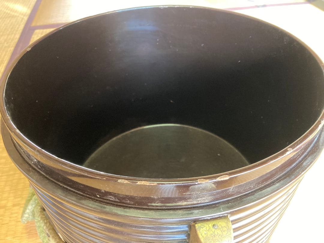 行器(ほかい) 江戸時代儀礼贈答に食物(饅頭、餅、菓子)容器　漆塗り　金具貼