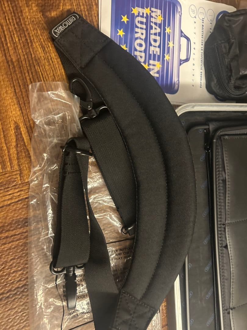 リモワ 2WAY アタッシュケース ブラック ハンドバック　スーツケース