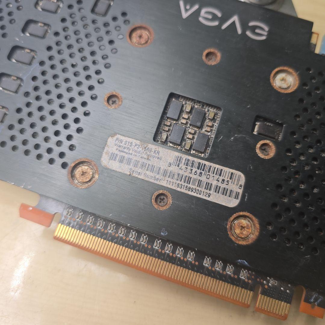 EVGA GeForce GTX 580 FTW ハイドロカッパー 2