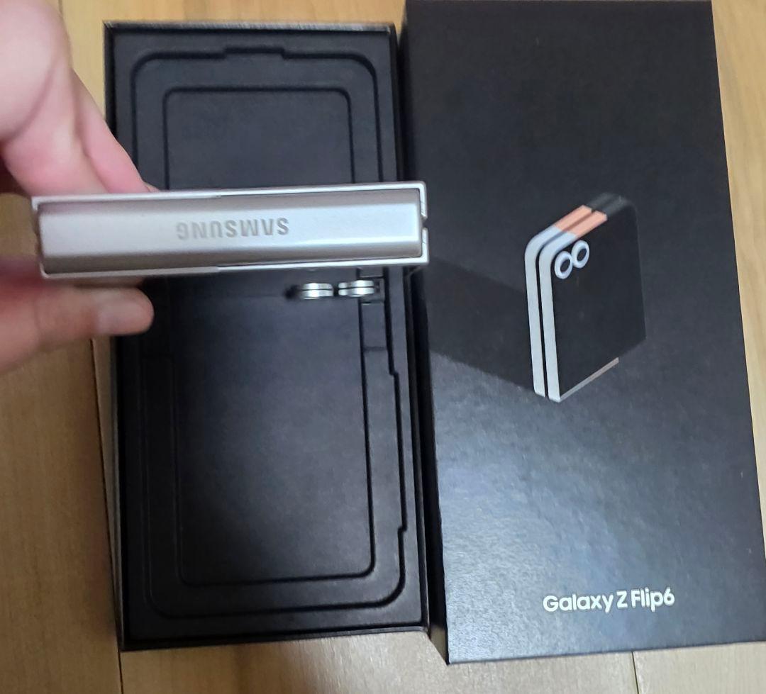 SAMSUNG Galaxy Z Flip6 256GB 国内正規版