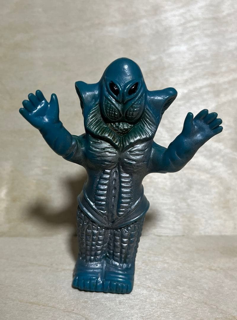 無版権 ウルトラマン 怪獣 メフィラス星人 パチソフビ 指人形 フィギュア