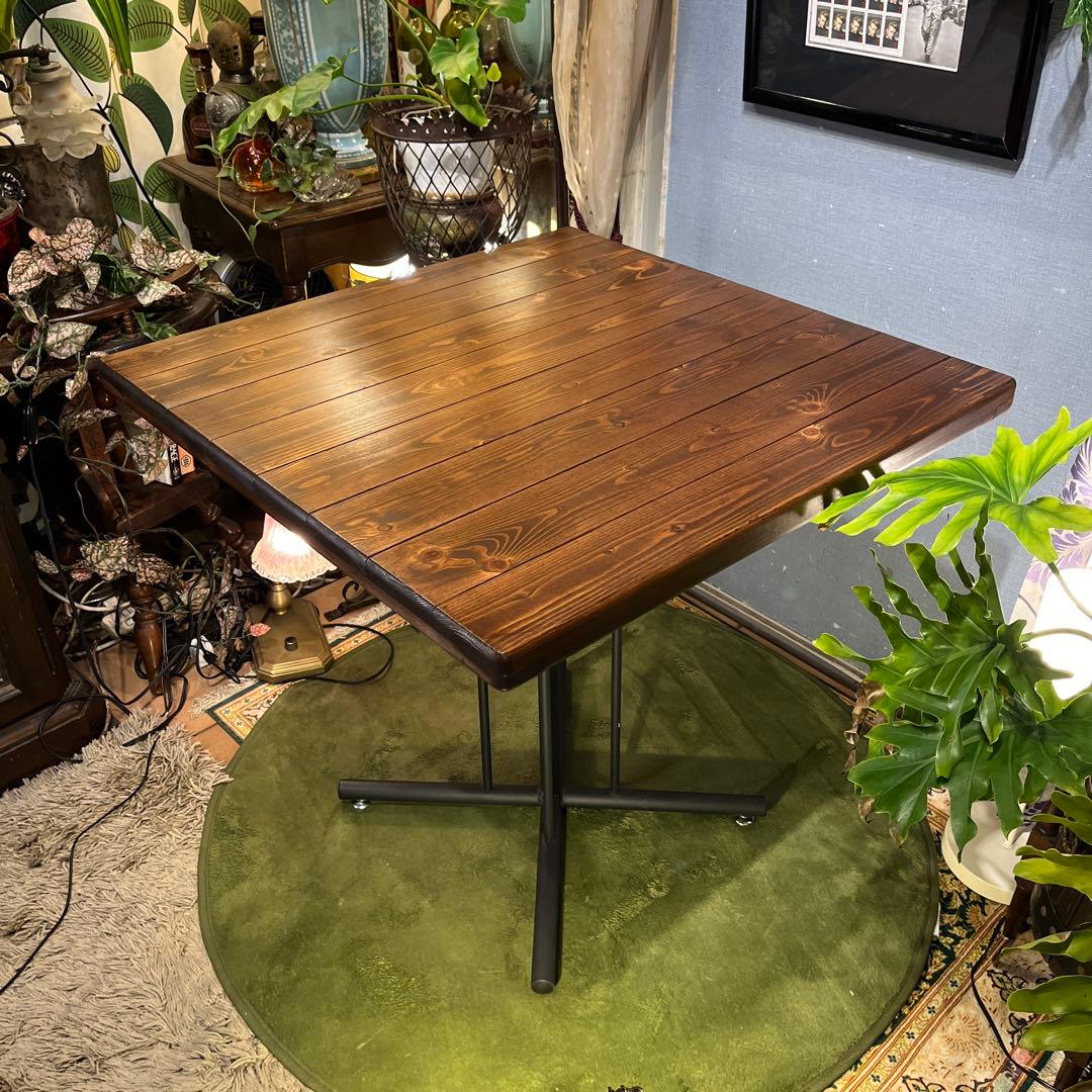 インダストリアル系　ヴィンテージ　オールドパイン　コンパクトダイニングテーブル