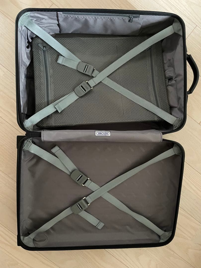 リモワ★サルサ機内持込み 35L ブラック 2輪TSAロック ★静音ホイール付