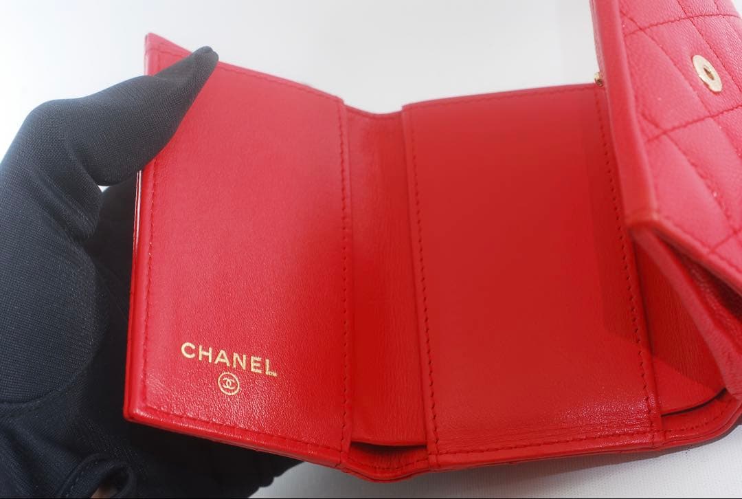 シャネル＊CHANEL＊キャビアスキン＊マトラッセ＊三つ折り財布＊レッド