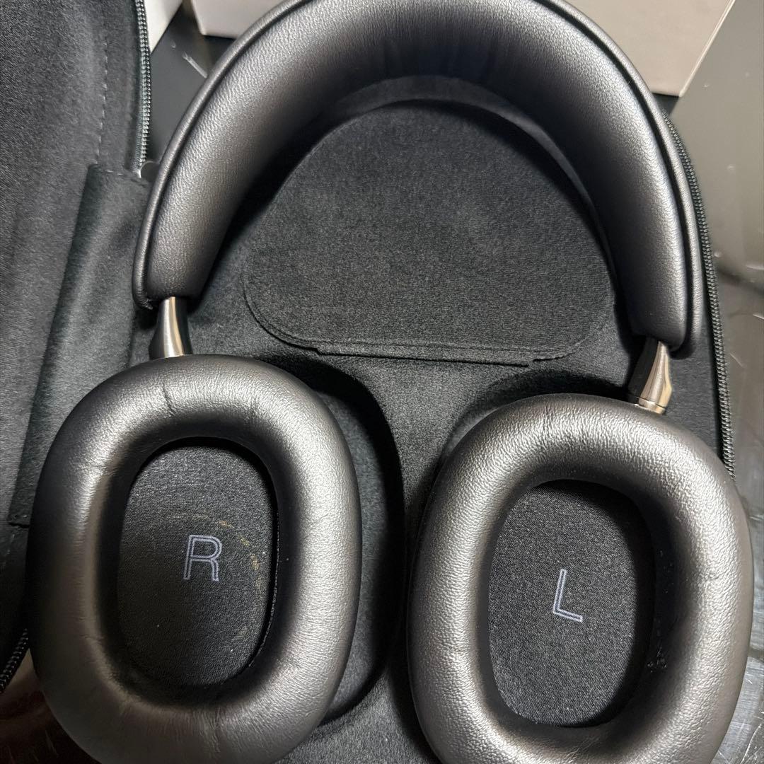 【Bowers & Wilkins】 Px8 S2 (オニキス・ブラック)