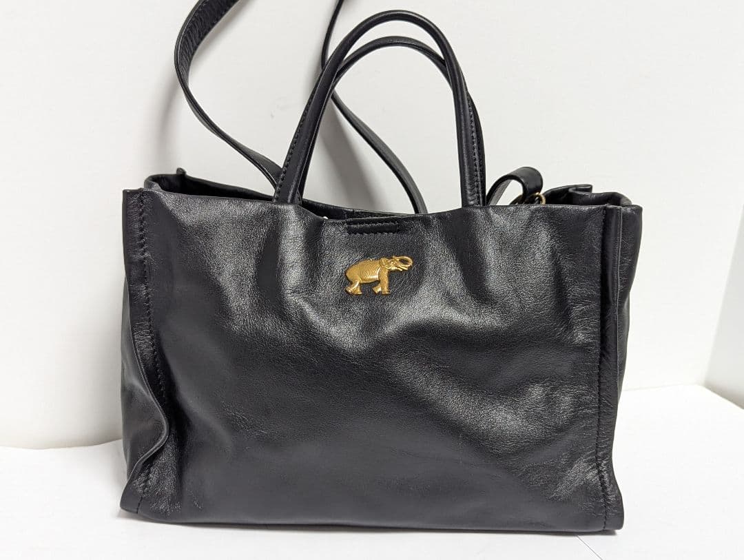 美品 イアパピヨネ 2way ショルダーバッグ ゾウ レザー ブラック
