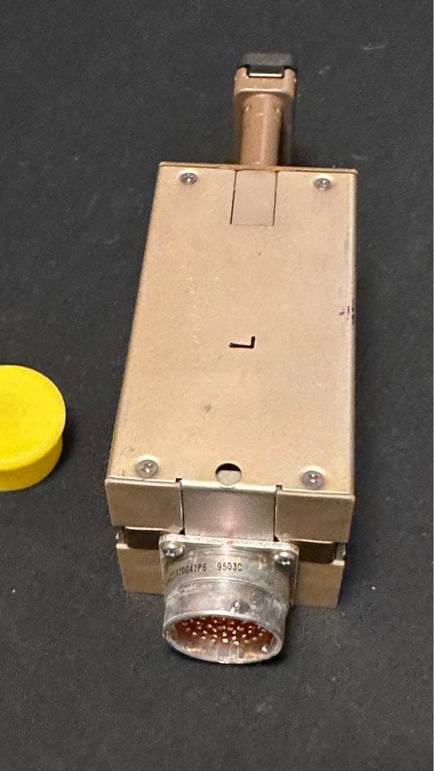 777 FIREハンドル　飛行機　希少品　コックピット機器　本国にて購入品