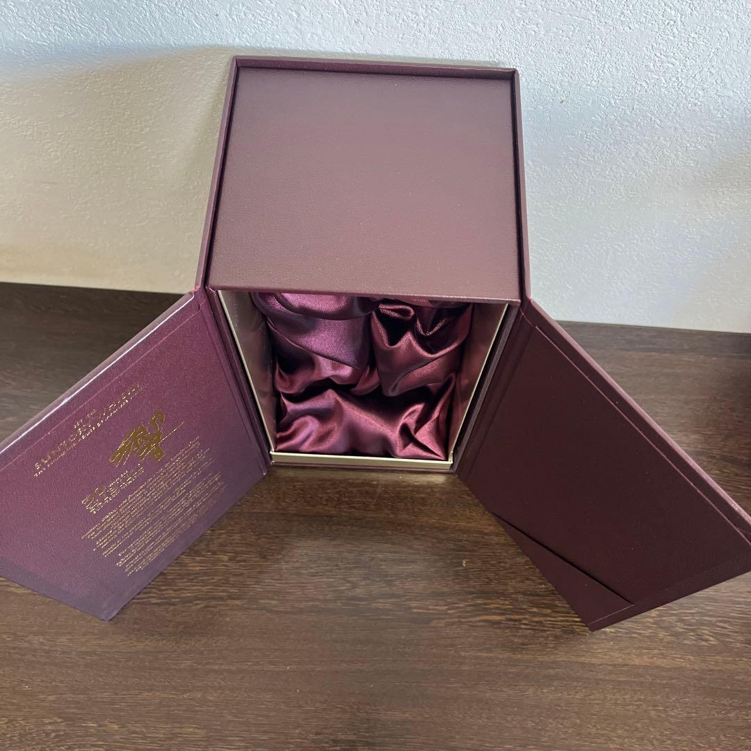 サントリー　響30年　空箱　白箱