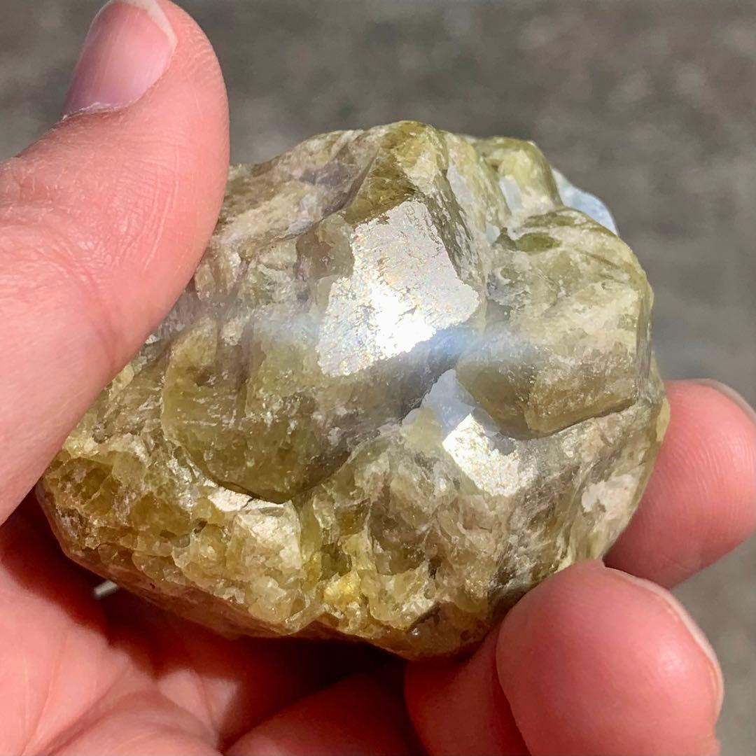 M*I様 ウルトラレア ！イエロー べスビアナイト巨大結晶