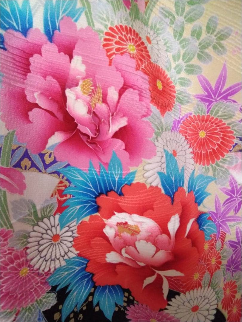 7歳向け・表側正絹・お着物のセットです