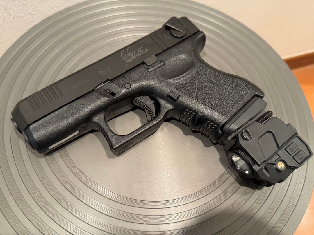 【希少】KSC G26C ベビーパラベラム　レイザーユニット、ロングマガジン付属