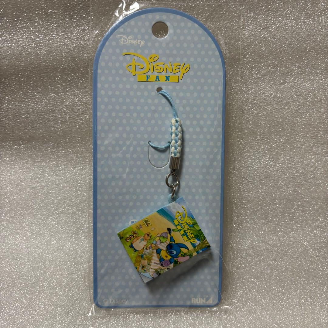 リロ＆スティッチ キーホルダー ディズニーファン Disneyfan 本型 レア