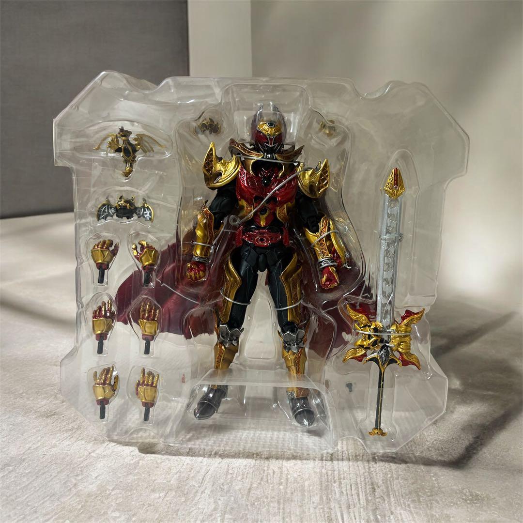 S.I.C 仮面ライダーキバ　エンペラーフォーム　フィギュア 未使用