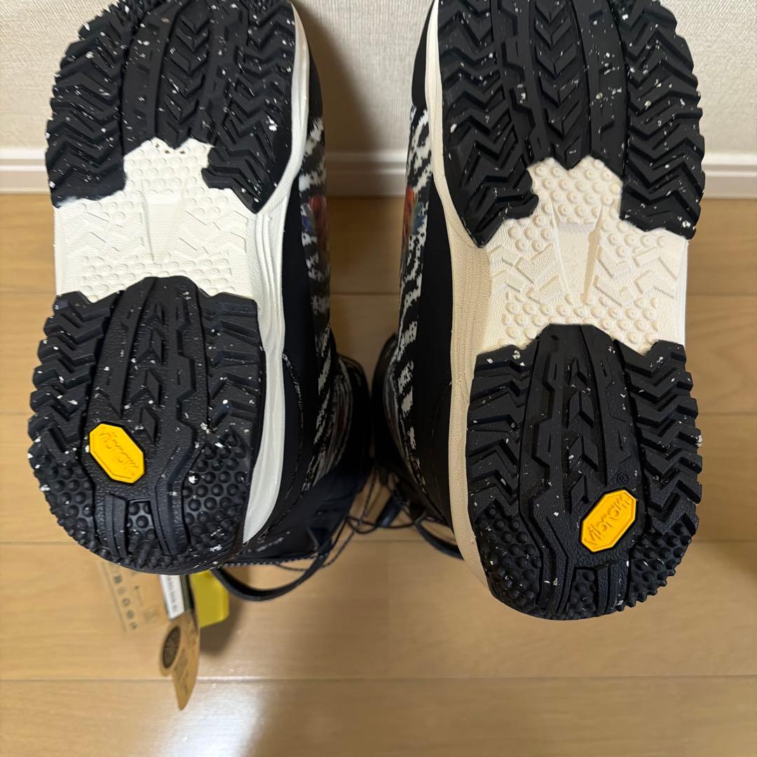 VOLCOM × NITRO スノーブーツ