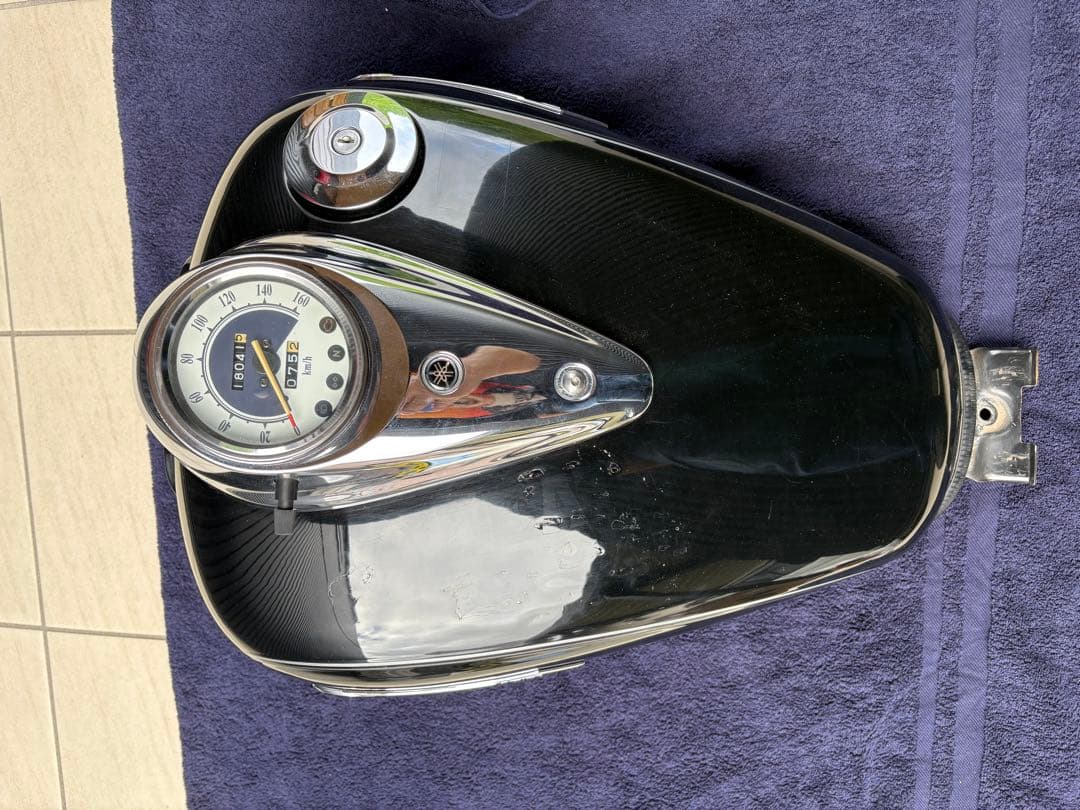 ドラッグスター250 純正タンク(メーター付き)