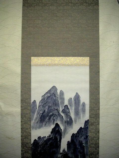 ♥掛軸　桂林山水　児玉 三鈴 　掛け軸　共箱付き　骨董品