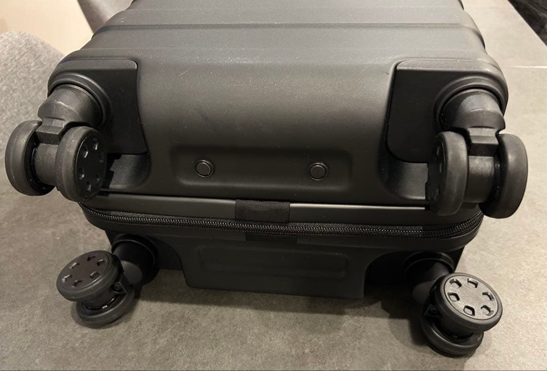 【美品】無印良品 バーを自由に調節できる ハードキャリーケース 20L ブラック