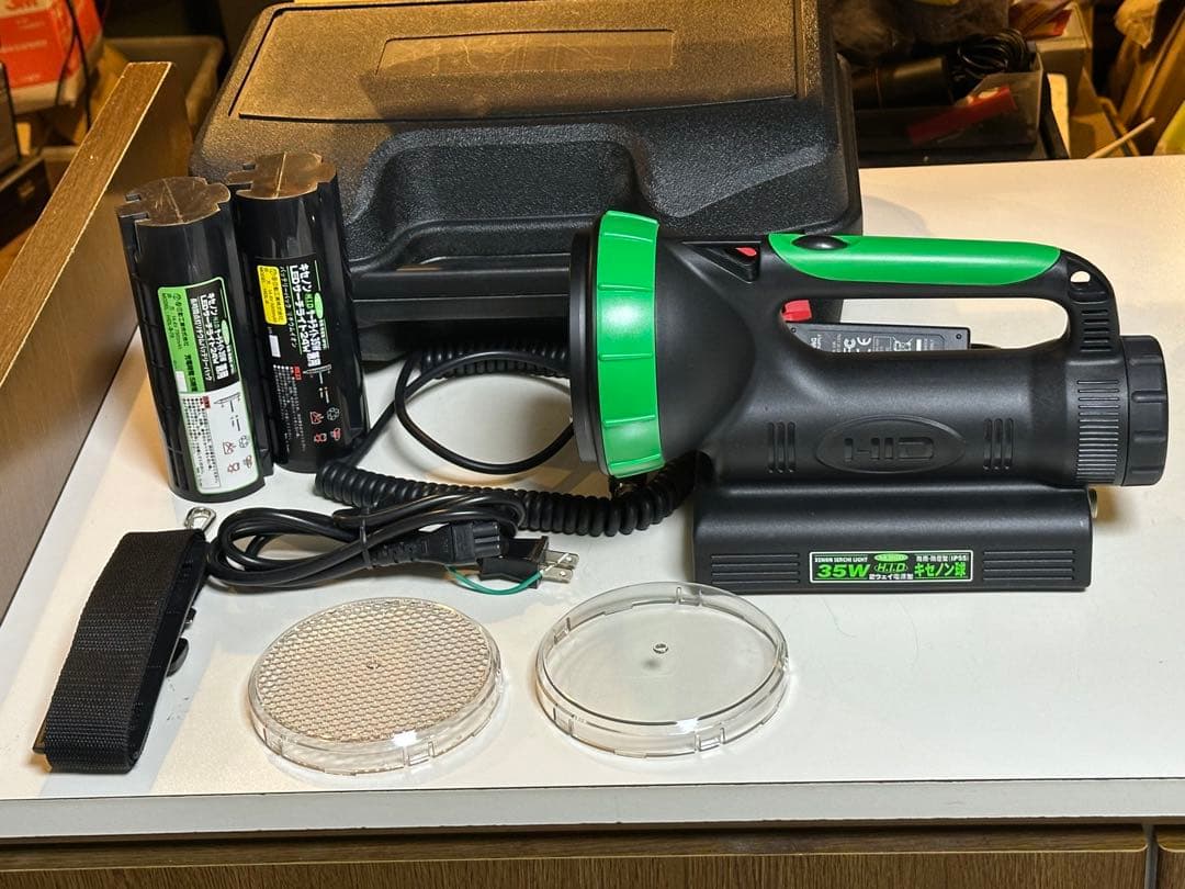 日動工業／キセノンHIDサーチライト／予備バッテリー付属　美品