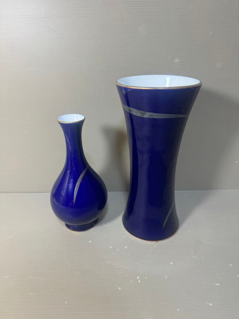 2626 香蘭社　金彩　花瓶　2客