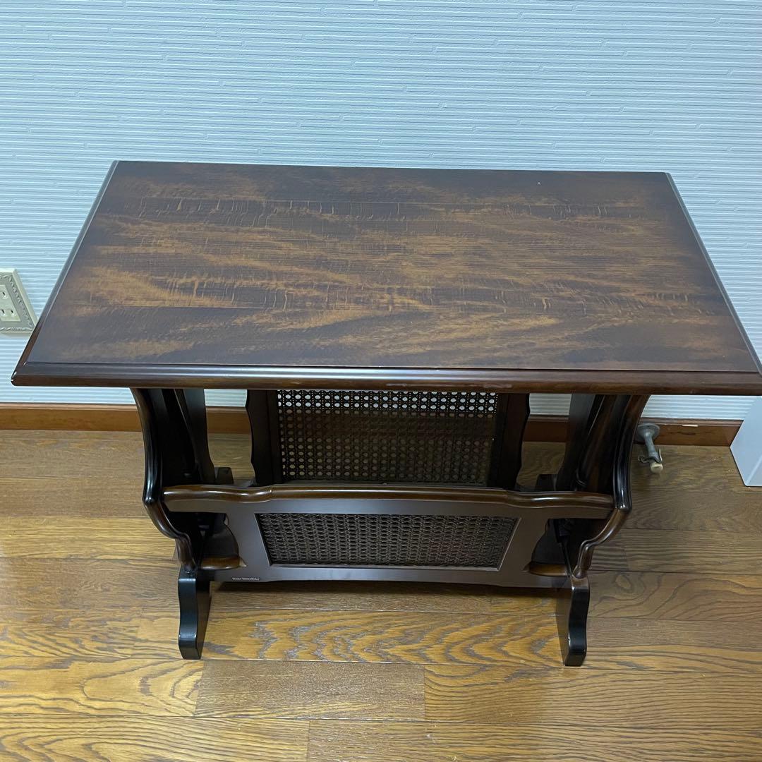 美品　オールドカリモク　サイドテーブル　マガジンラック付き　コロニアル
