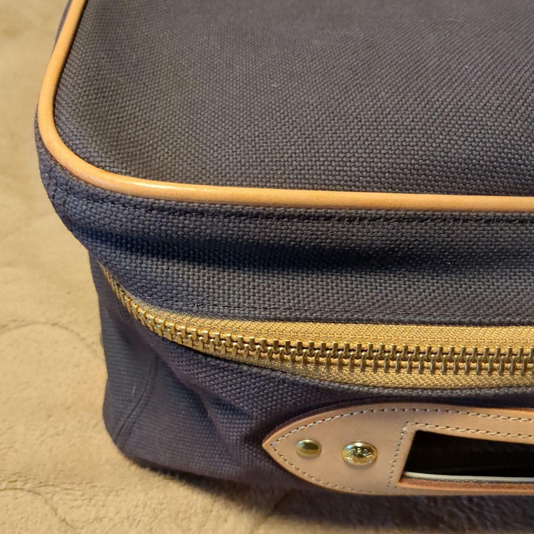 グローブトロッター キャリーケース カバー 南京錠 保存袋 オーナーズブック付き