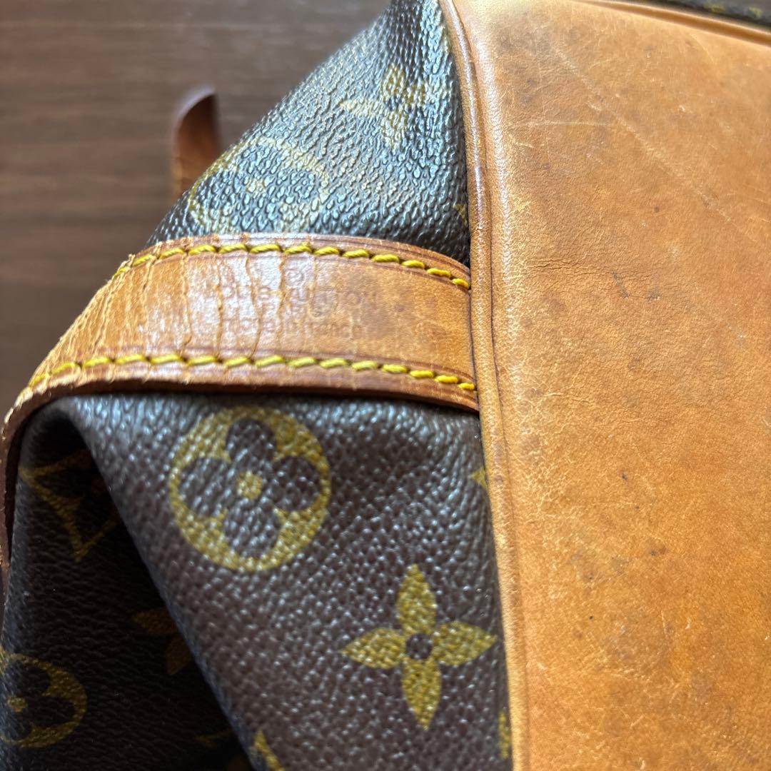 ルイ・ヴィトン　LOUIS VUITTON モノグラムショルダーバッグ　巾着