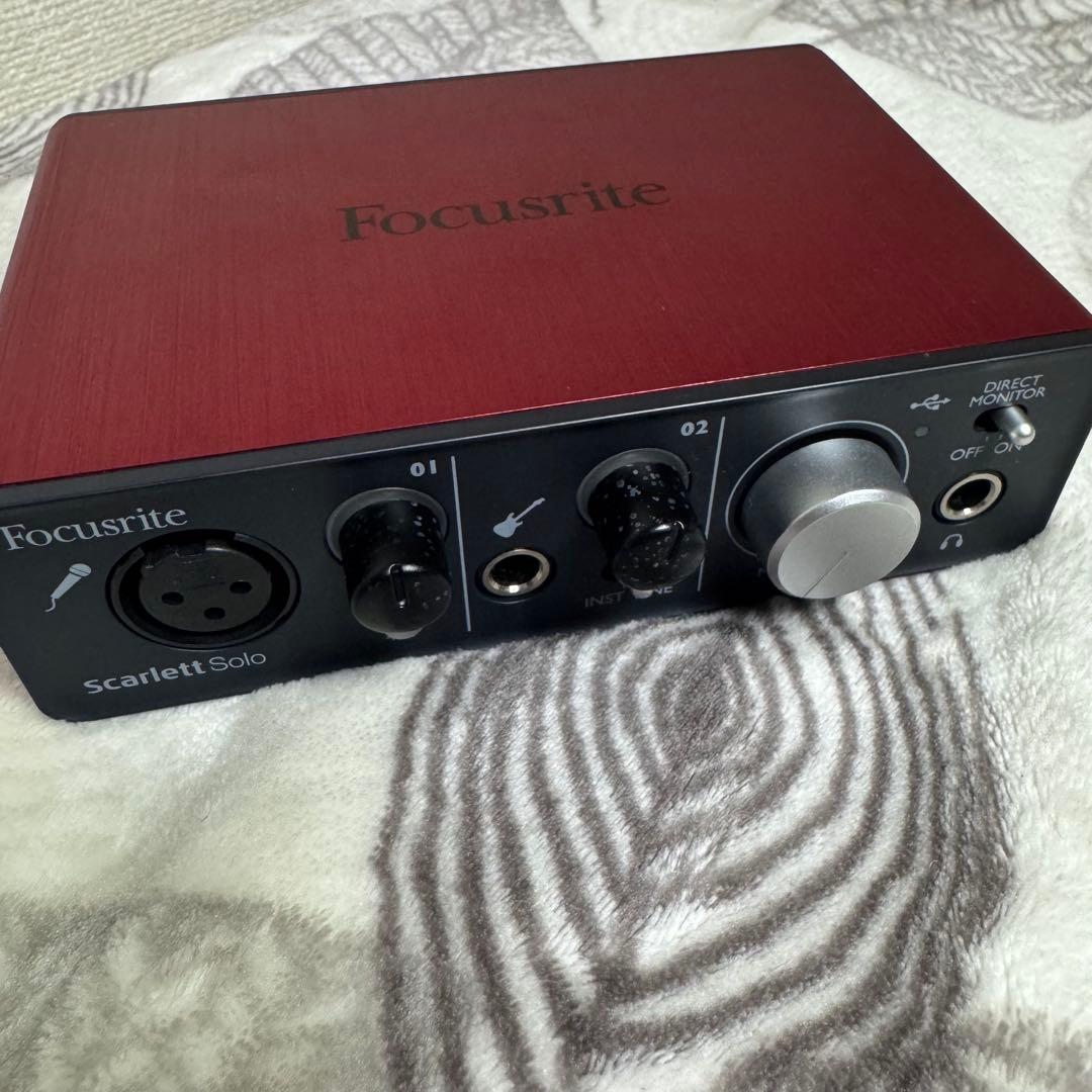 Focusrite Scarlett Solo オーディオインターフェイス