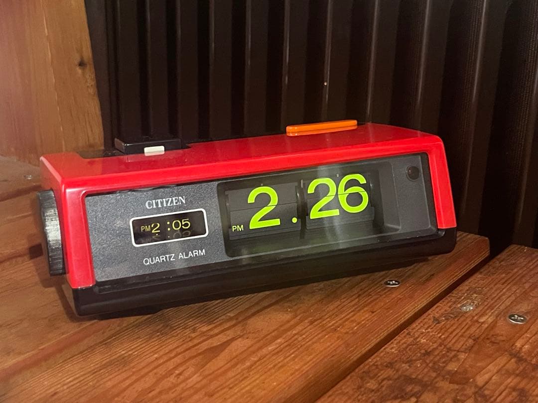 昭和レトロCITIZENパタパタデジタル置時計 赤
