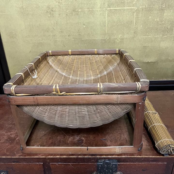 値下げしました！竹籠台付　まきす　ザル　古民具　古道具　昭和レトロ
