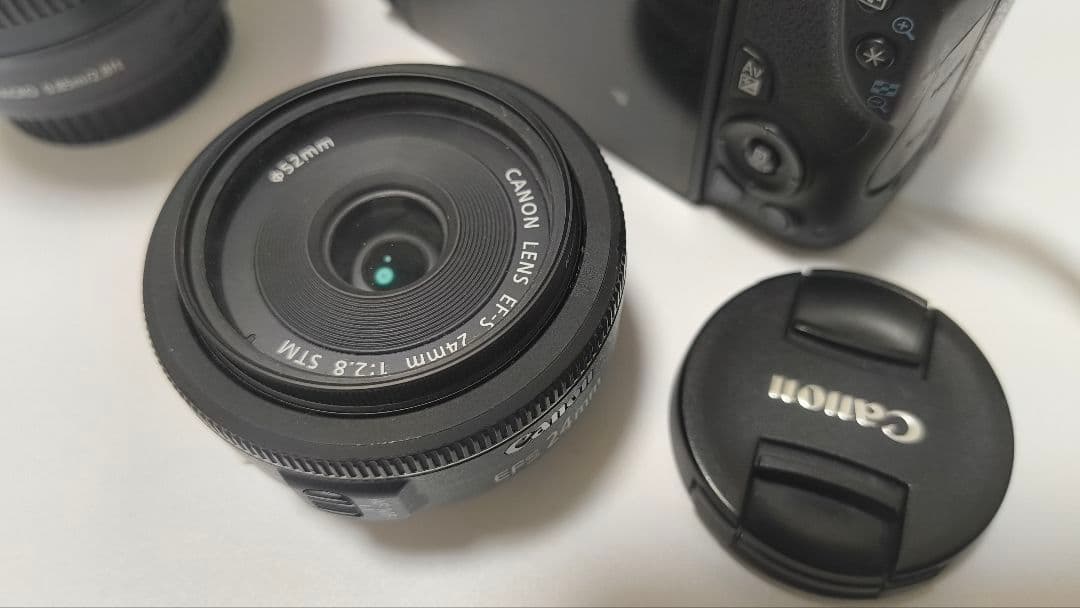 Canon EOS Kiss X9 ダブルズームレンズキット+おまけ単焦点レンズ