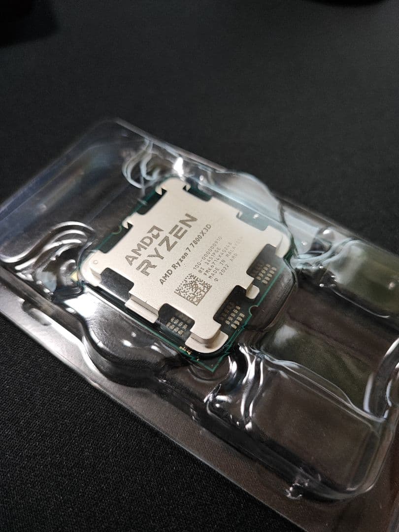 AMD Ryzen7 7800X3D CPU新品未使用