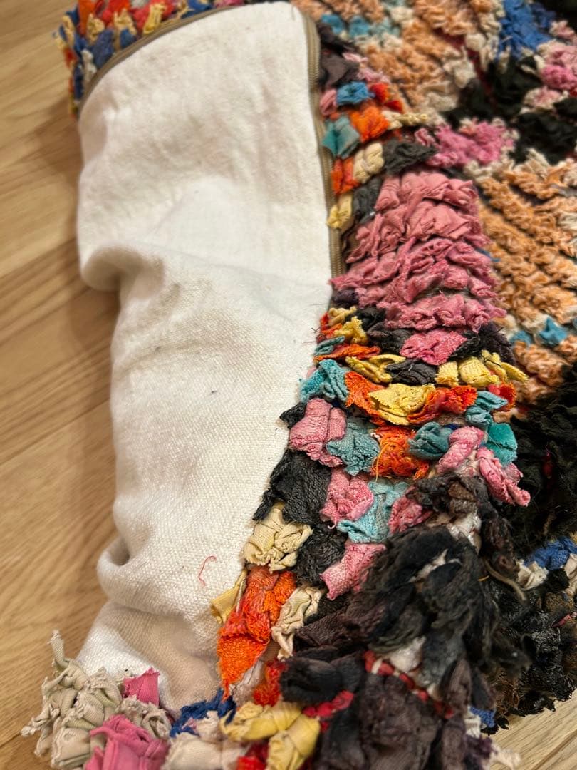 モロッコ　プフ　pouf アジラル　オットマン クッション　ラグ