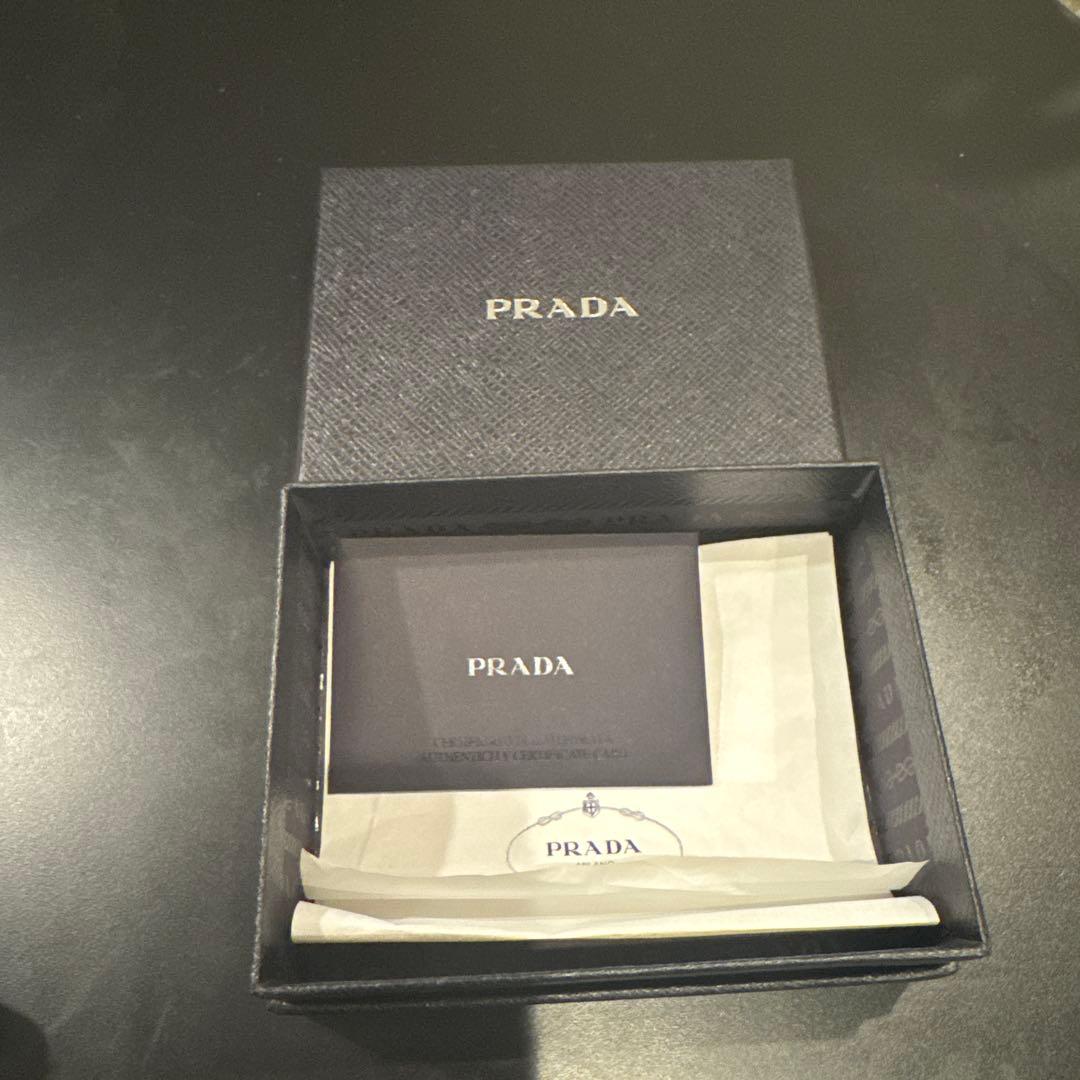 aYa PRADA サフィアーノトライアングル ウォレット