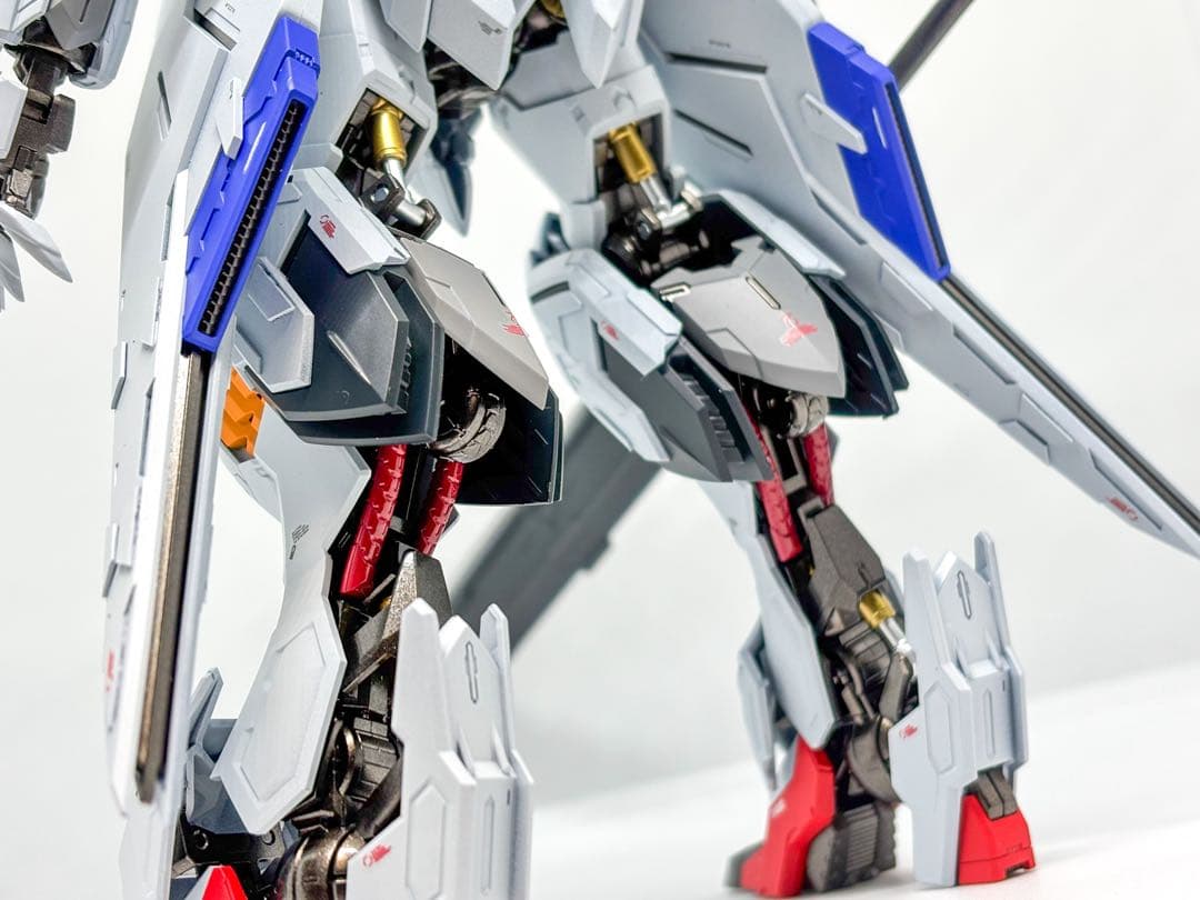MG ガンダムバルバトスルプス　リミッター解除　塗装済み完成品　ガンプラ